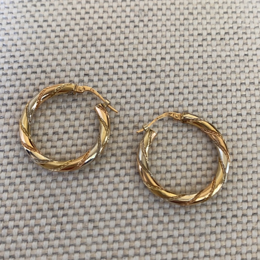 18k Gold Hoop Earrings